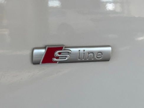 Used 2010 Audi Q5 3.2 Prestige image 3