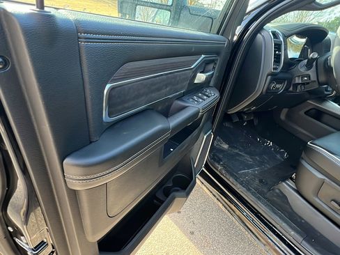 New 2026 RAM 2500 Limited image 14