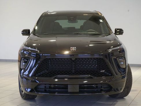 Used 2025 Buick Enclave Sport Touring w/ Power Package image 5