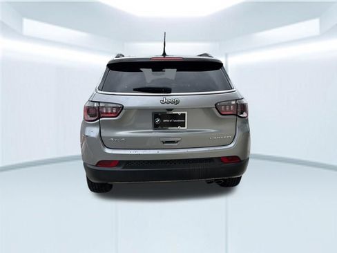 Used 2022 Jeep Compass Limited AWD/4WD image 6