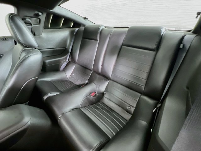 Used 2006 Ford Mustang GT Premium RWD image 20