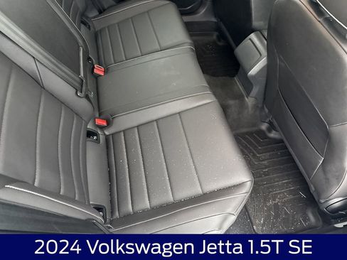 Used 2024 Volkswagen Jetta SE w/ Panoramic Sunroof Package image 14