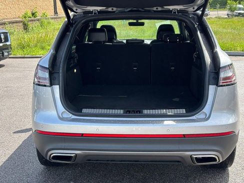 Used 2019 Lincoln Nautilus Reserve FWD image 9