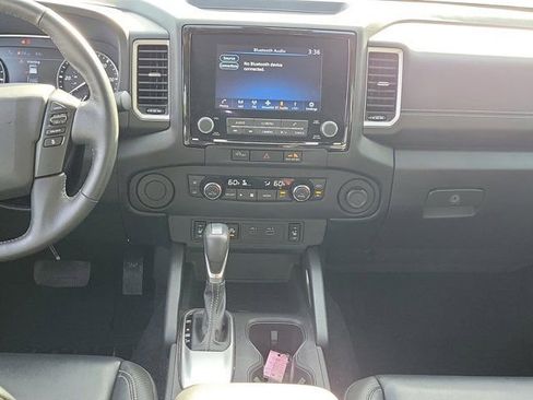 Certified 2024 Nissan Frontier SL w/ Technology Package image 18