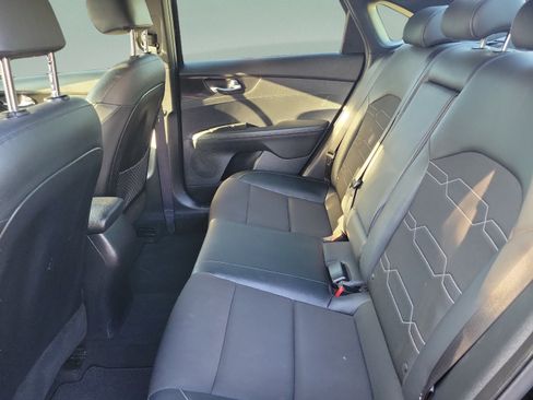 Used 2024 Kia Forte GT-Line w/ GT-Line Premium Package FWD image 7