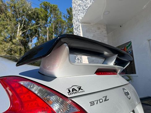 Used 2015 Nissan 370Z Coupe RWD image 17