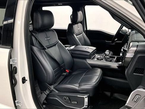 Used 2025 Ford F150 Platinum AWD/4WD image 8