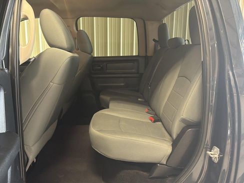 Used 2015 RAM 2500 Tradesman w/ Chrome Appearance Group image 12