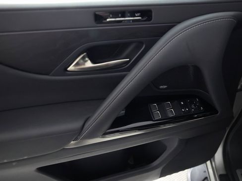 Used 2023 Lexus LX 600 4WD w/ Appearance Package image 20