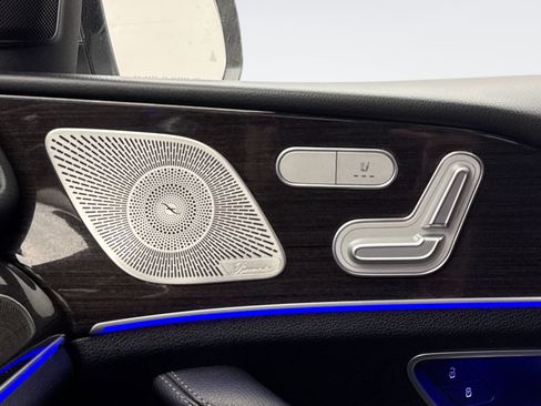 Used 2022 Mercedes-Benz GLE 350 4MATIC w/ Premium Package image 18