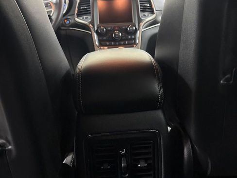 Used 2016 Jeep Grand Cherokee Limited w/ Trailer Tow Group IV image 20