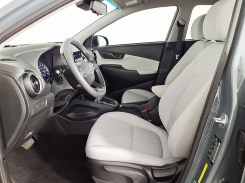 Certified 2022 Hyundai Kona SEL FWD image 17