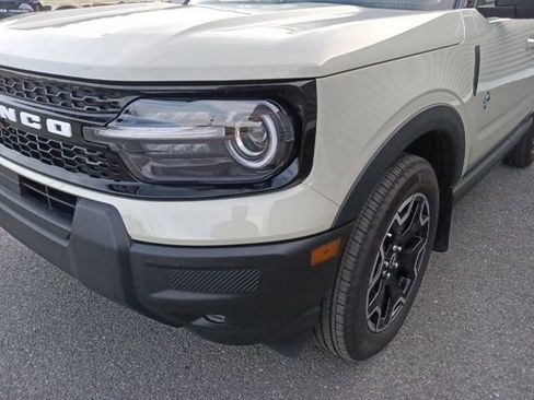 New 2025 Ford Bronco Sport Outer Banks image 9