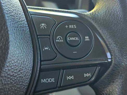 Used 2024 Toyota Corolla LE FWD image 29