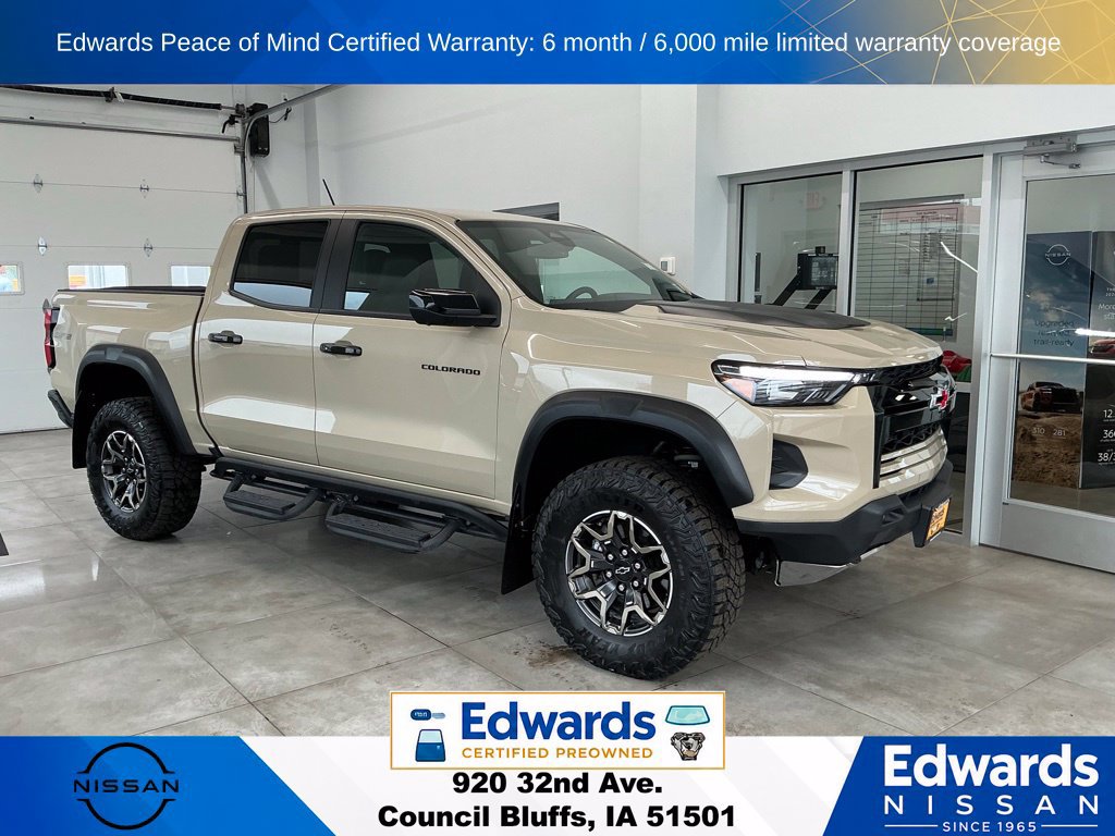 Used 2023 Chevrolet Colorado ZR2 w/ ZR2 Convenience Package III AWD/4WD image 2