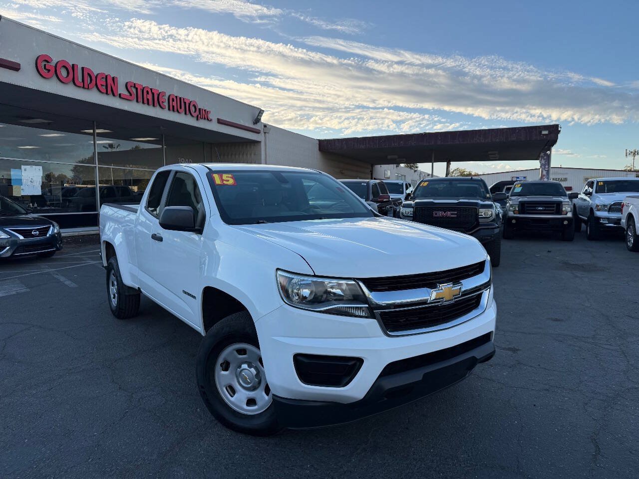 Used 2015 Chevrolet Colorado W/T w/ WT Convenience Package RWD image 2