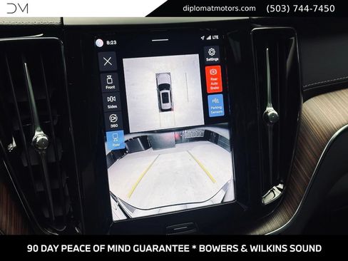 Used 2024 Volvo XC60 T8 Ultimate AWD/4WD image 36