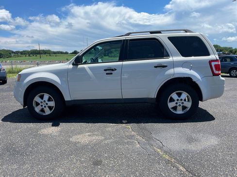 Used 2010 Ford Escape XLT AWD/4WD image 5