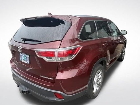 Used 2015 Toyota Highlander Limited Platinum AWD/4WD image 2
