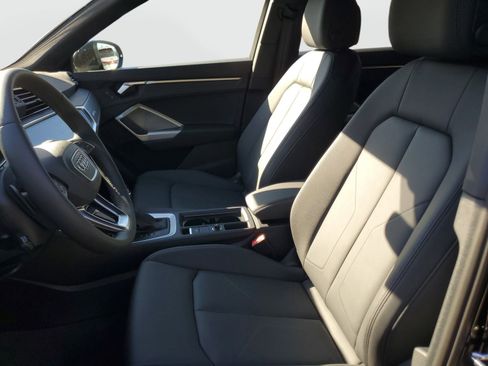 New 2025 Audi Q3 2.0T Premium image 19