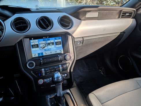 Certified 2017 Ford Mustang GT Premium image 25