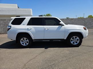 Used 2020 Toyota 4Runner SR5 RWD video 4