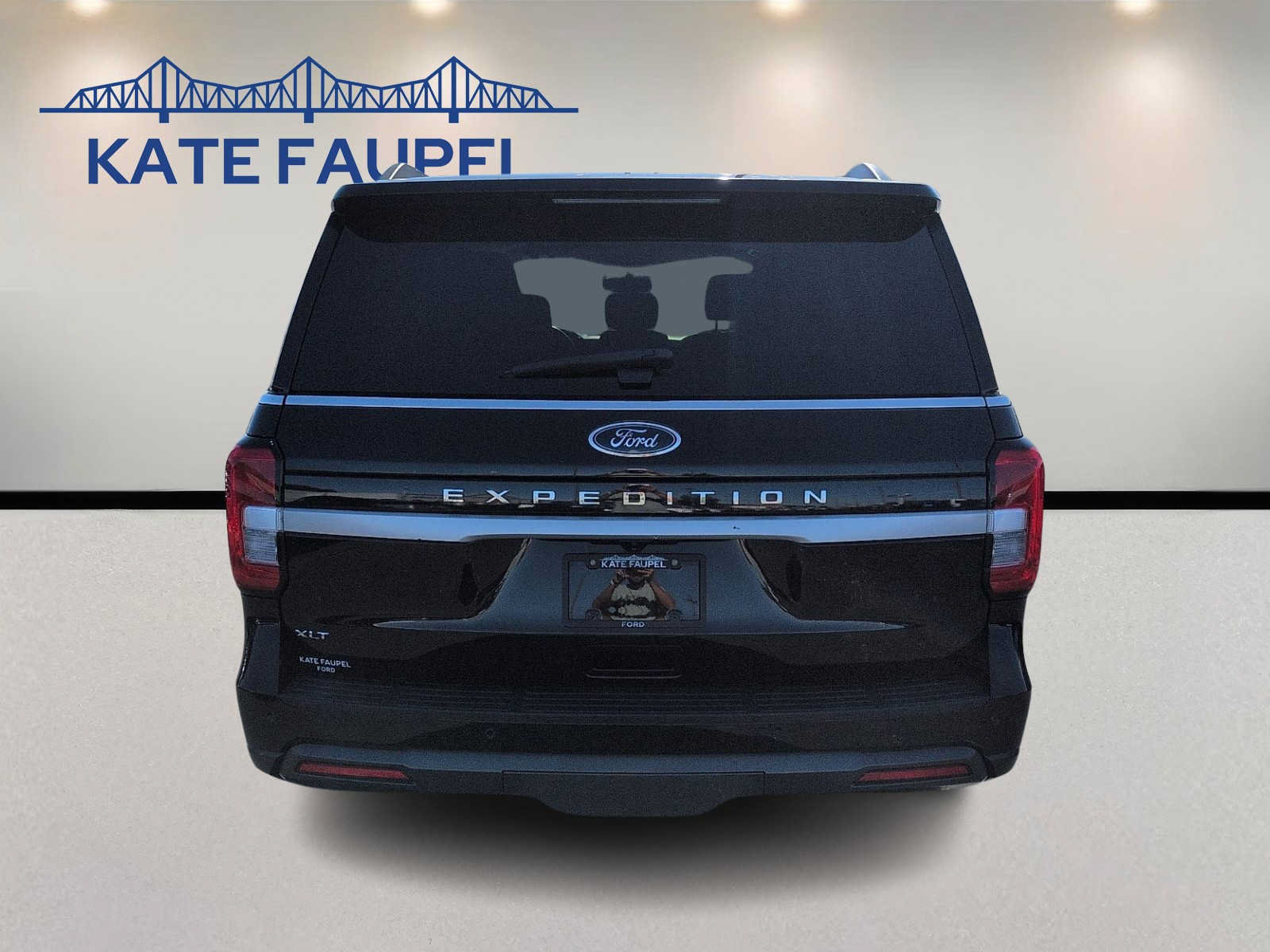 Used 2022 Ford Expedition XLT AWD/4WD image 6