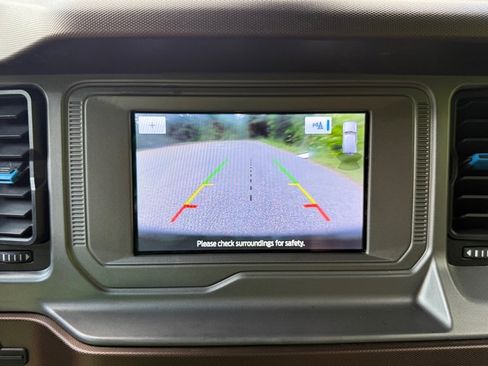 Used 2022 Ford Bronco Outer Banks image 21