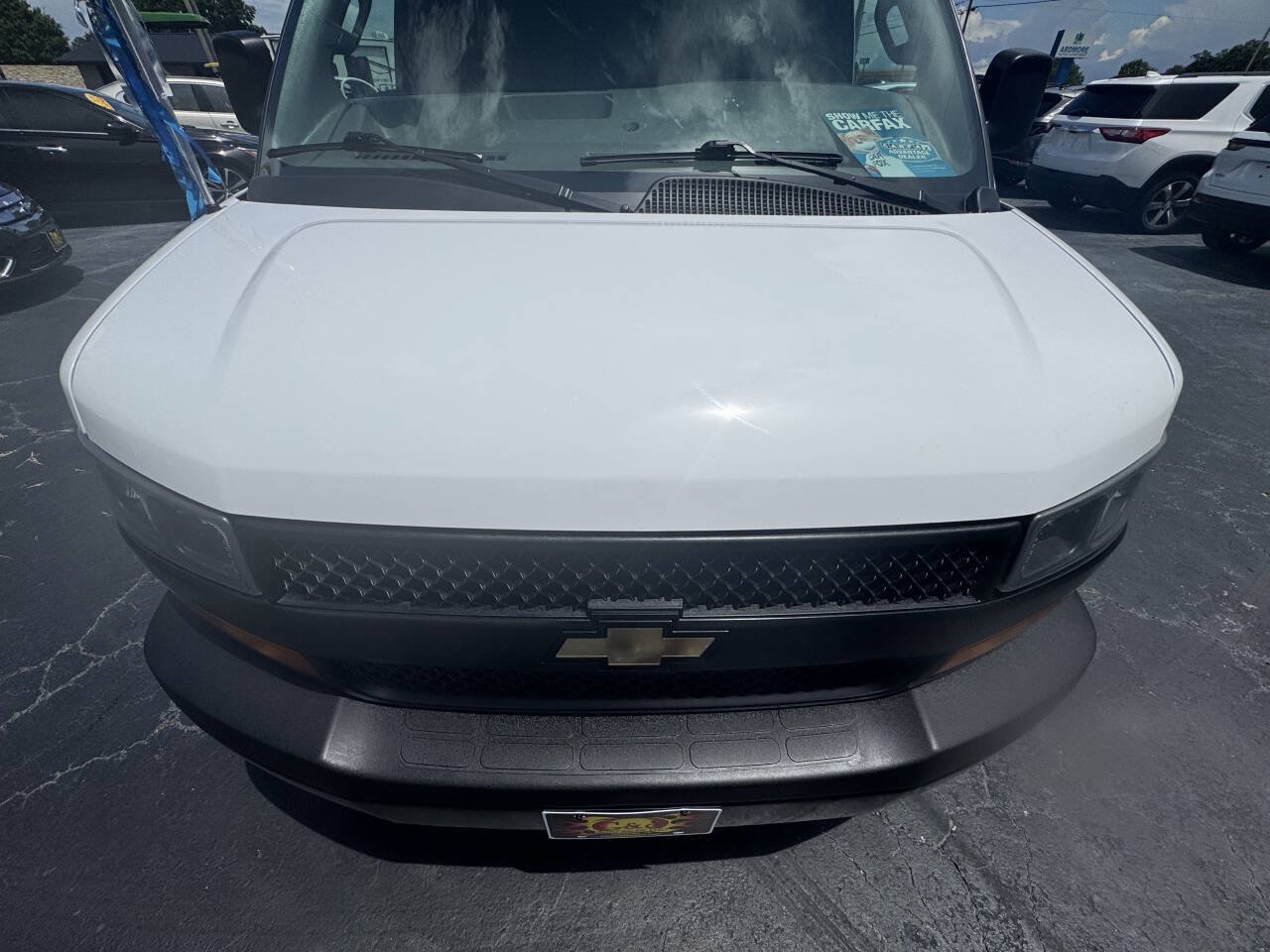 Used 2021 Chevrolet Express 2500 RWD image 10