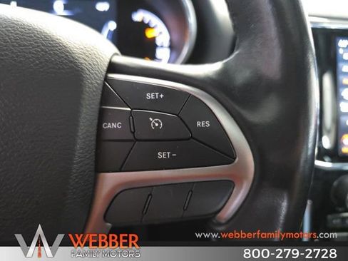 Used 2020 Jeep Grand Cherokee Limited image 27