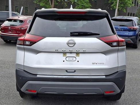 Certified 2022 Nissan Rogue SV w/ SV Premium Package image 5