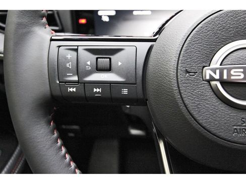 New 2026 Nissan Kicks SR w/ Cold Weather Package FWD image 14