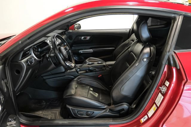 Used 2020 Ford Mustang GT Premium w/ Equipment Group 401A RWD image 5