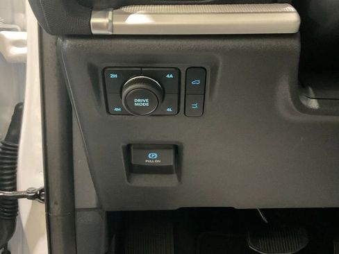 Used 2025 Ford Expedition Active AWD/4WD image 8