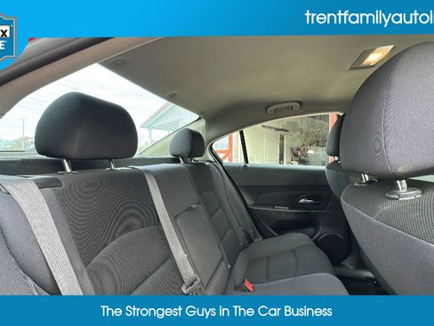 Used 2016 Chevrolet Cruze LT image 62