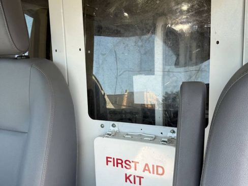 Used 2017 Ford Transit 150 130 Low Roof RWD image 27