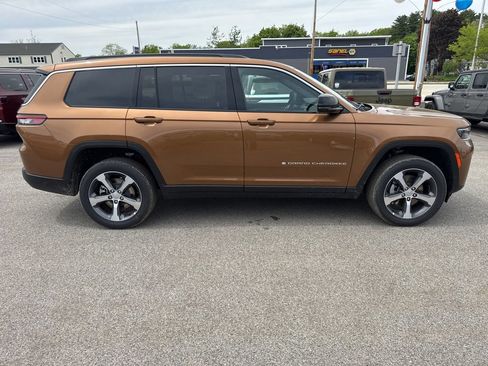 New 2026 Jeep Grand Cherokee L Limited AWD/4WD image 8