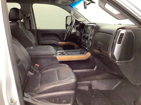 Used 2017 Chevrolet Silverado 2500 LTZ w/ Duramax Plus Package image 25