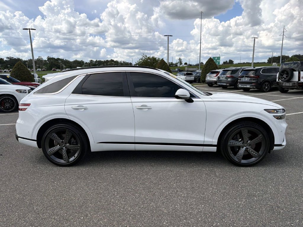 Used 2022 Genesis GV70 3.5T Sport w/ Sport Prestige Package AWD/4WD image 6