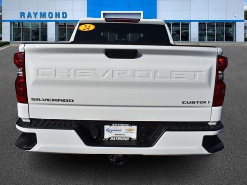 Used 2024 Chevrolet Silverado 1500 Custom image 5