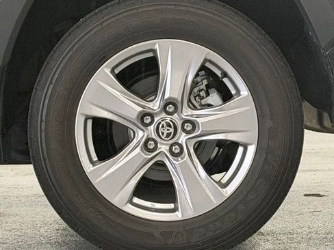 Used 2024 Toyota RAV4 XLE image 9