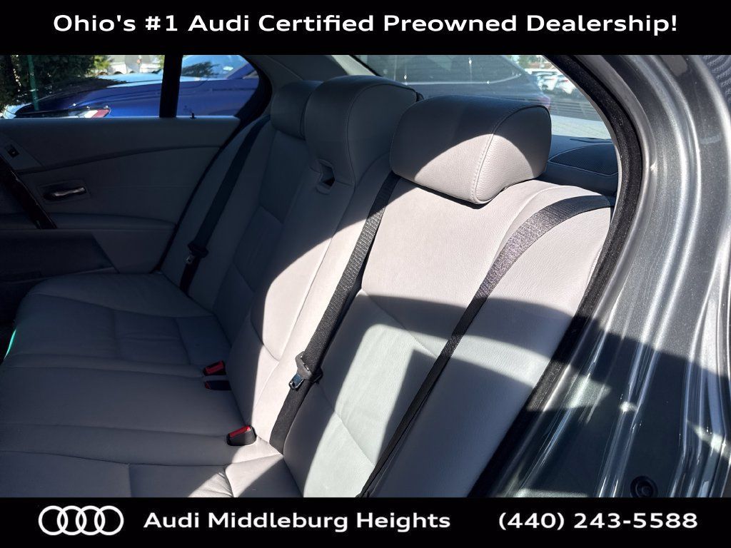 Used 2007 BMW 525xi Sedan AWD/4WD image 14
