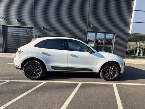 Certified 2025 Porsche Macan Turbo image 8