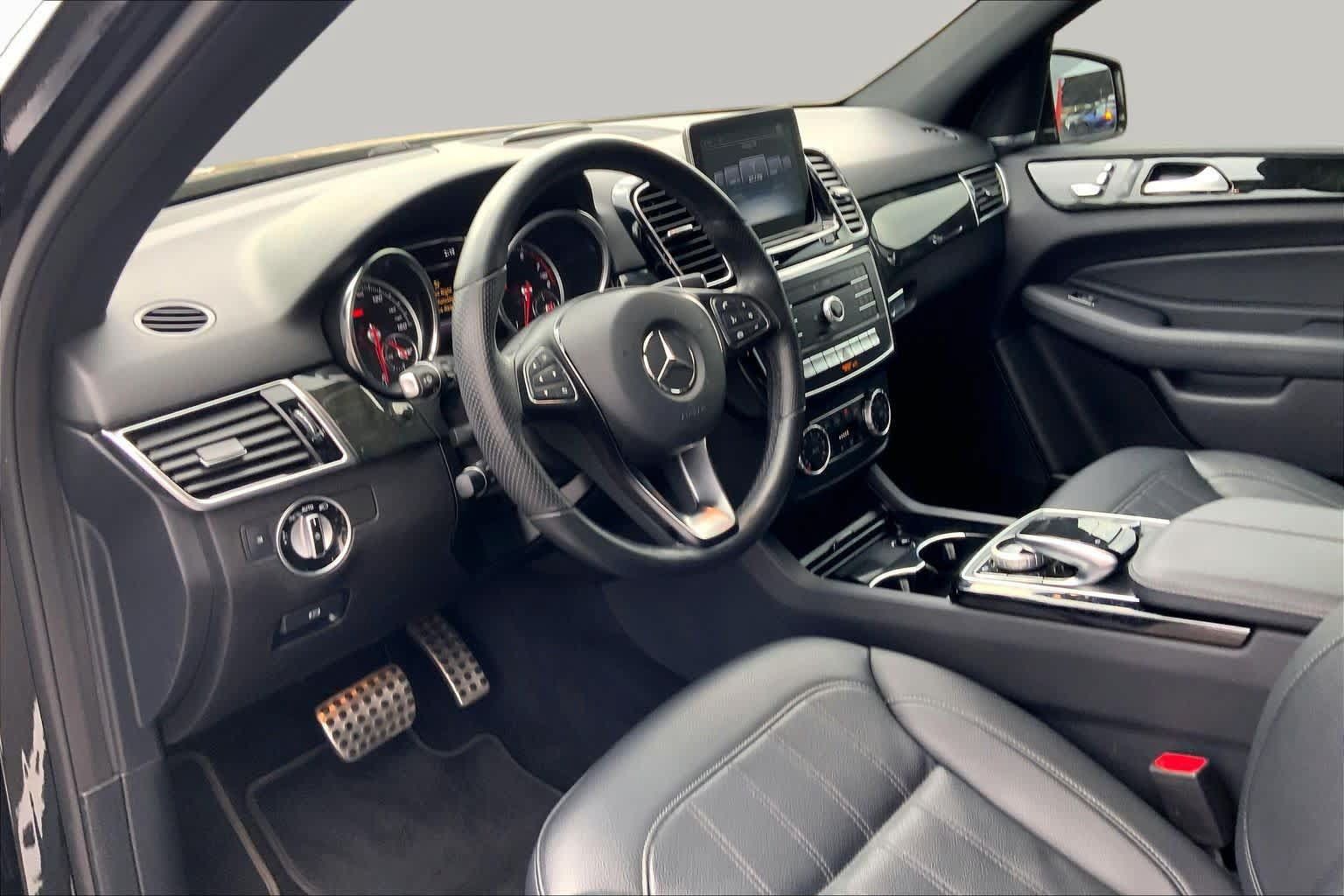 Used 2019 Mercedes-Benz GLE 400 4MATIC image 18