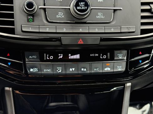 Used 2016 Honda Accord Sport image 16