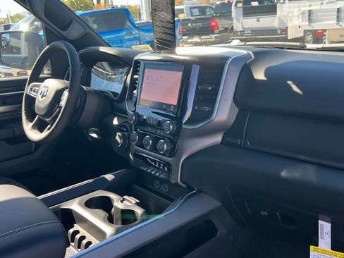 New 2026 RAM 1500 2WD Crew Cab image 12