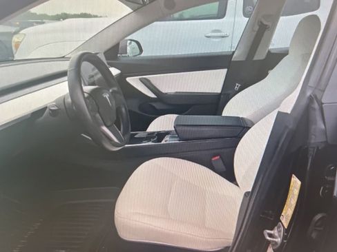 Used 2018 Tesla Model 3 Long Range AWD/4WD image 4