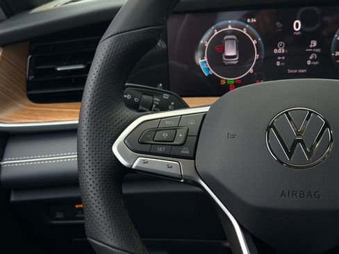 New 2026 Volkswagen Tiguan SEL R-Line AWD/4WD image 26