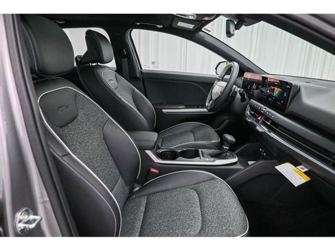Used 2025 Kia K4 GT-Line image 16