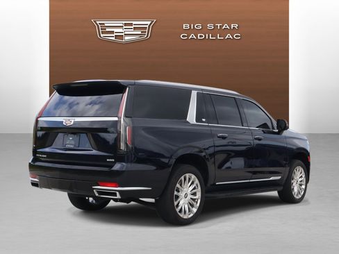 Used 2024 Cadillac Escalade ESV Premium Luxury w/ Performance Package AWD/4WD image 5